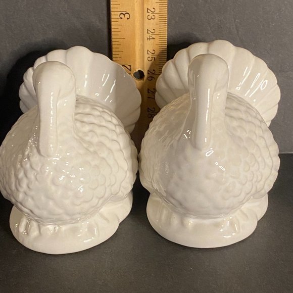Ceramic Thanksgiving Turkey Salt and Pepper Shakers Off White - Picture 5 of 5